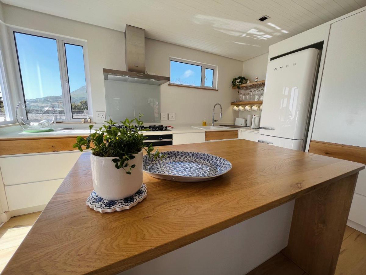 Moonshine - Two Bedroom House With Inverter Cape Town Exterior photo